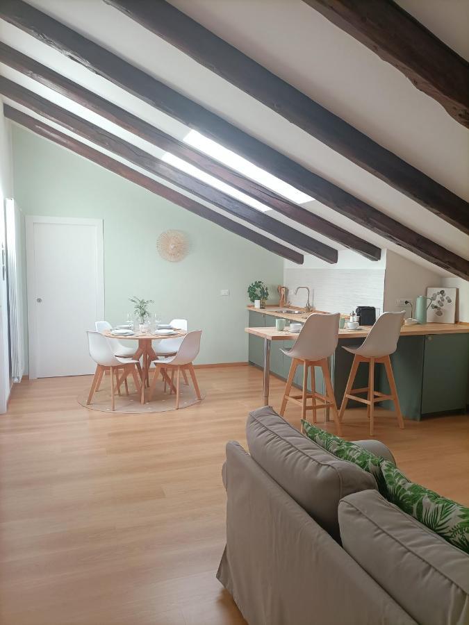 Loving My Rooms 1 - Deliziosa Mansarda In Centro 고리치아 외부 사진