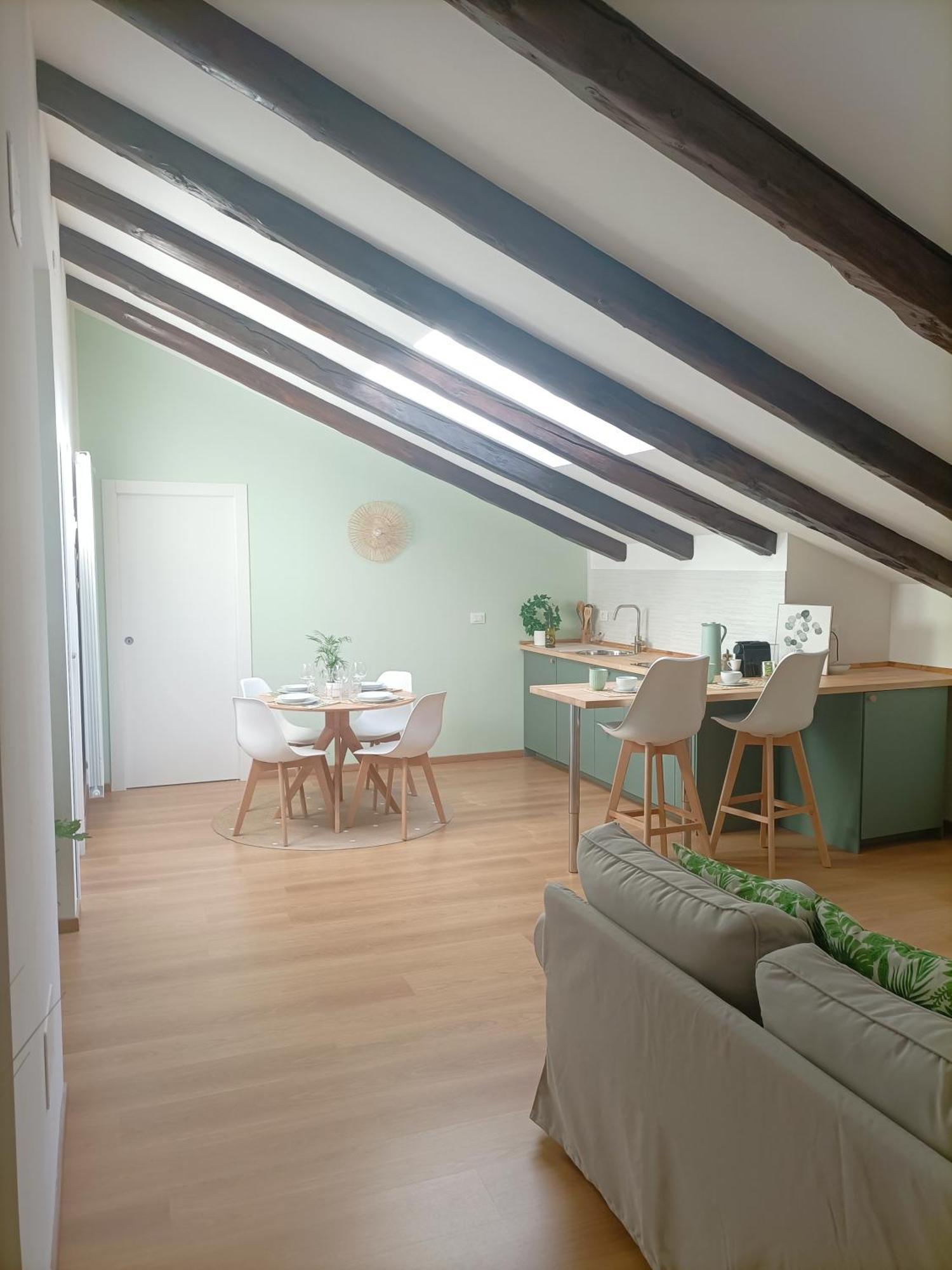 Loving My Rooms 1 - Deliziosa Mansarda In Centro 고리치아 외부 사진